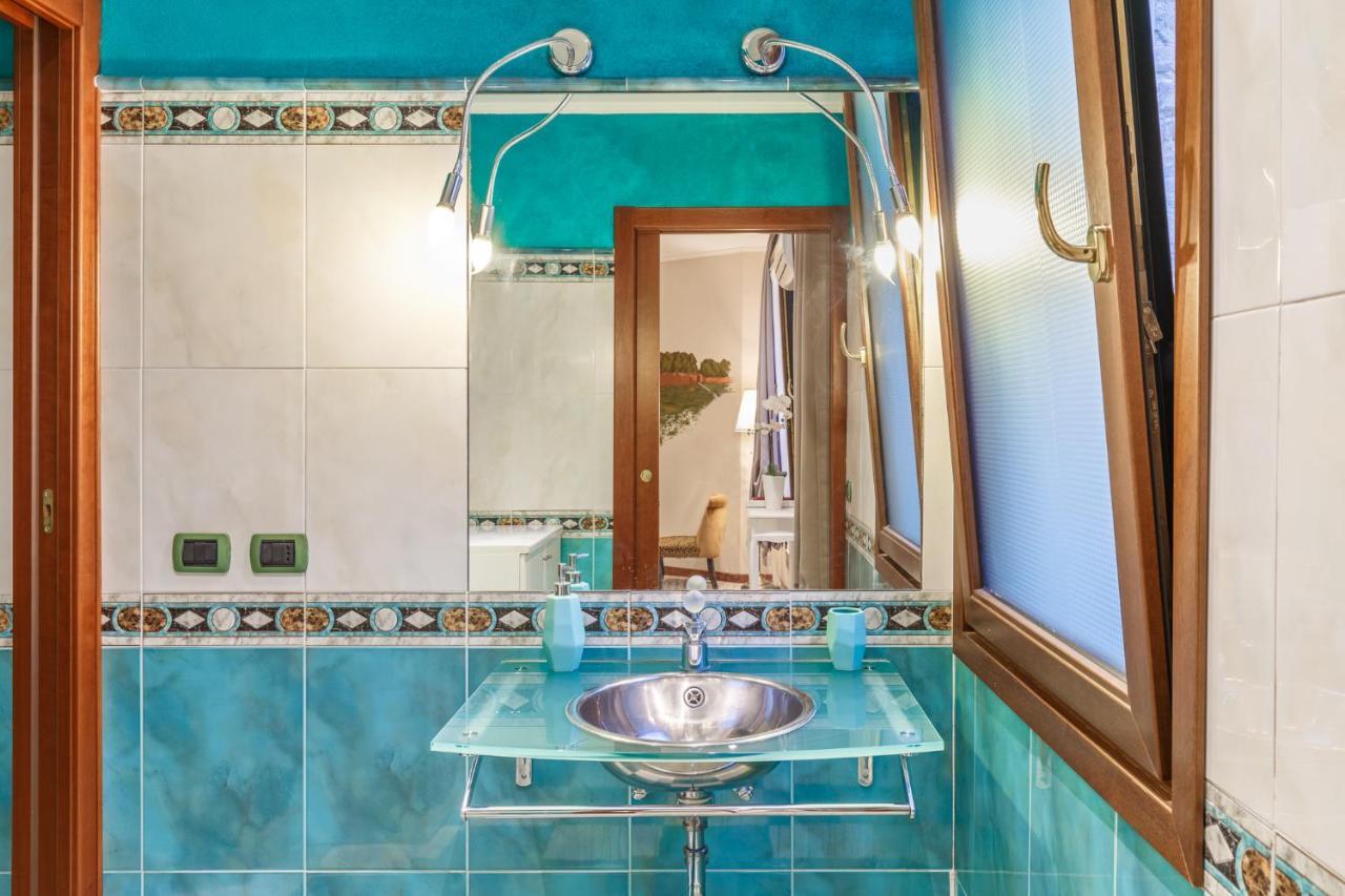A Due Passi Dal Castello Apartman Ferrara Kültér fotó